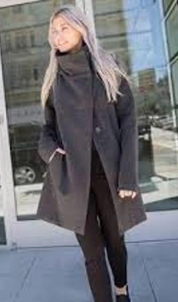 Betabrand by Melissa Fleis All-Day Mock Neck Hooded Stretch Coat Size Medium - Image 10