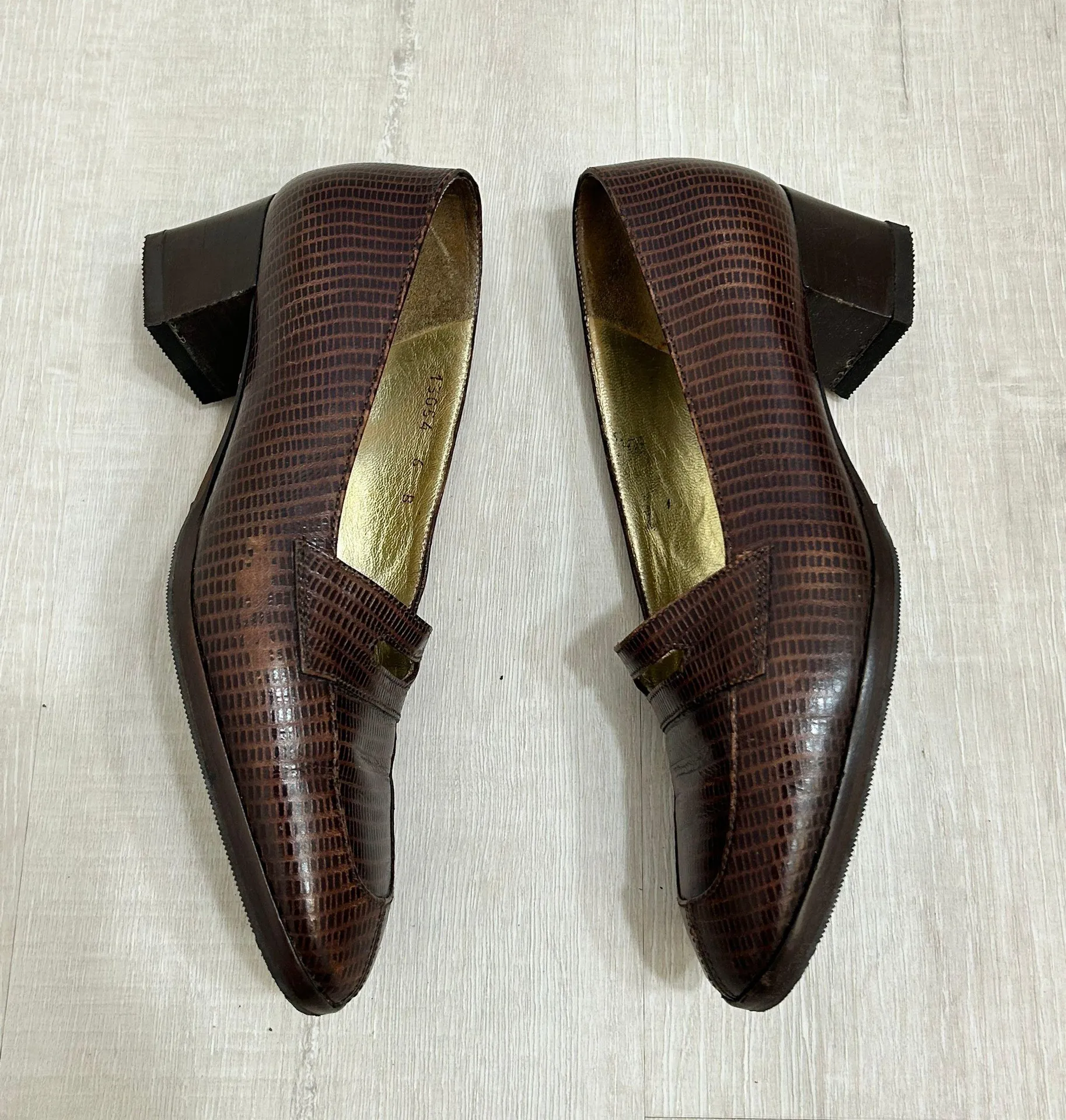 Vintage 80’s Brown Lizard-Embossed Leather Loafers - Image 6