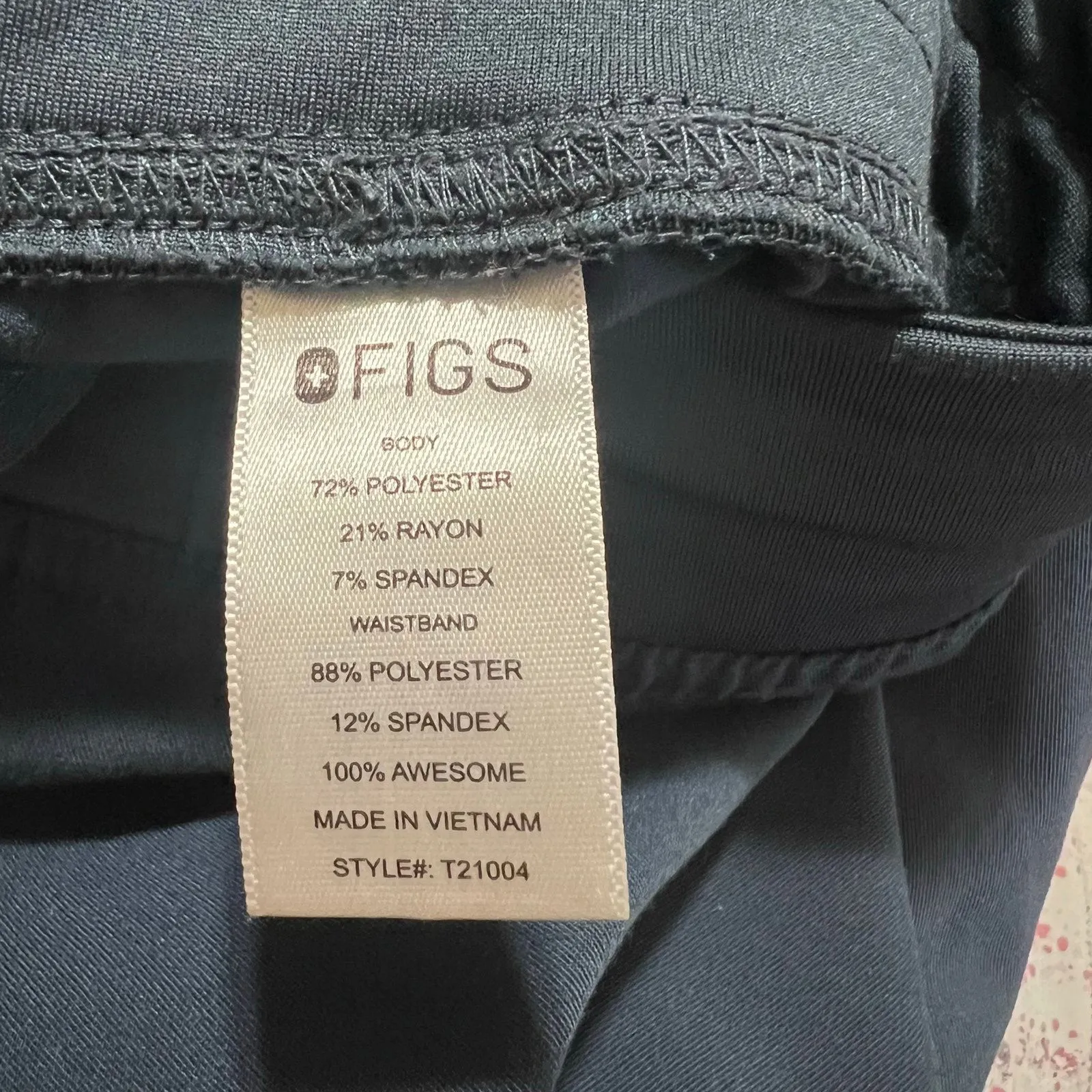 Figs Technical Collection Rafaela scrub top Kade pant SET dark harbor blue SMALL - Image 6