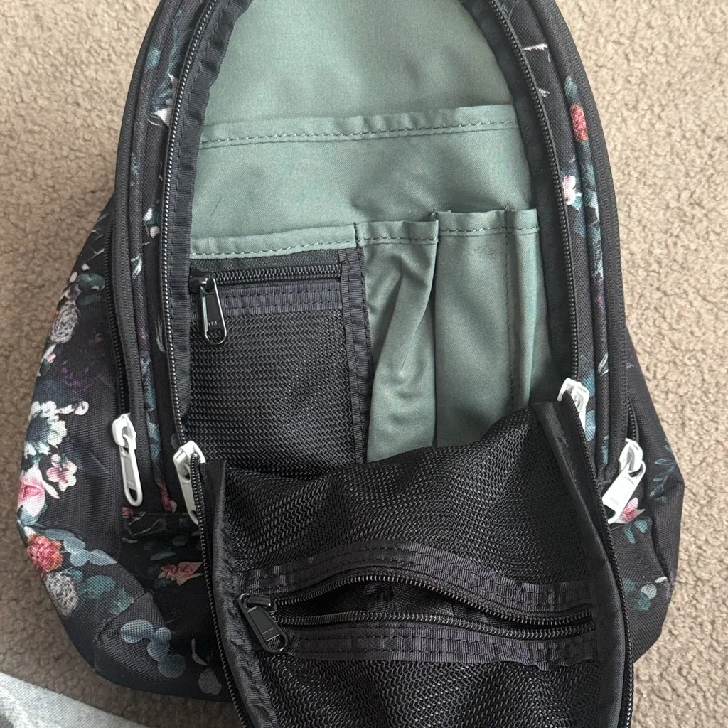 Dakine Mini Black and Pink Floral Backpack - Image 3