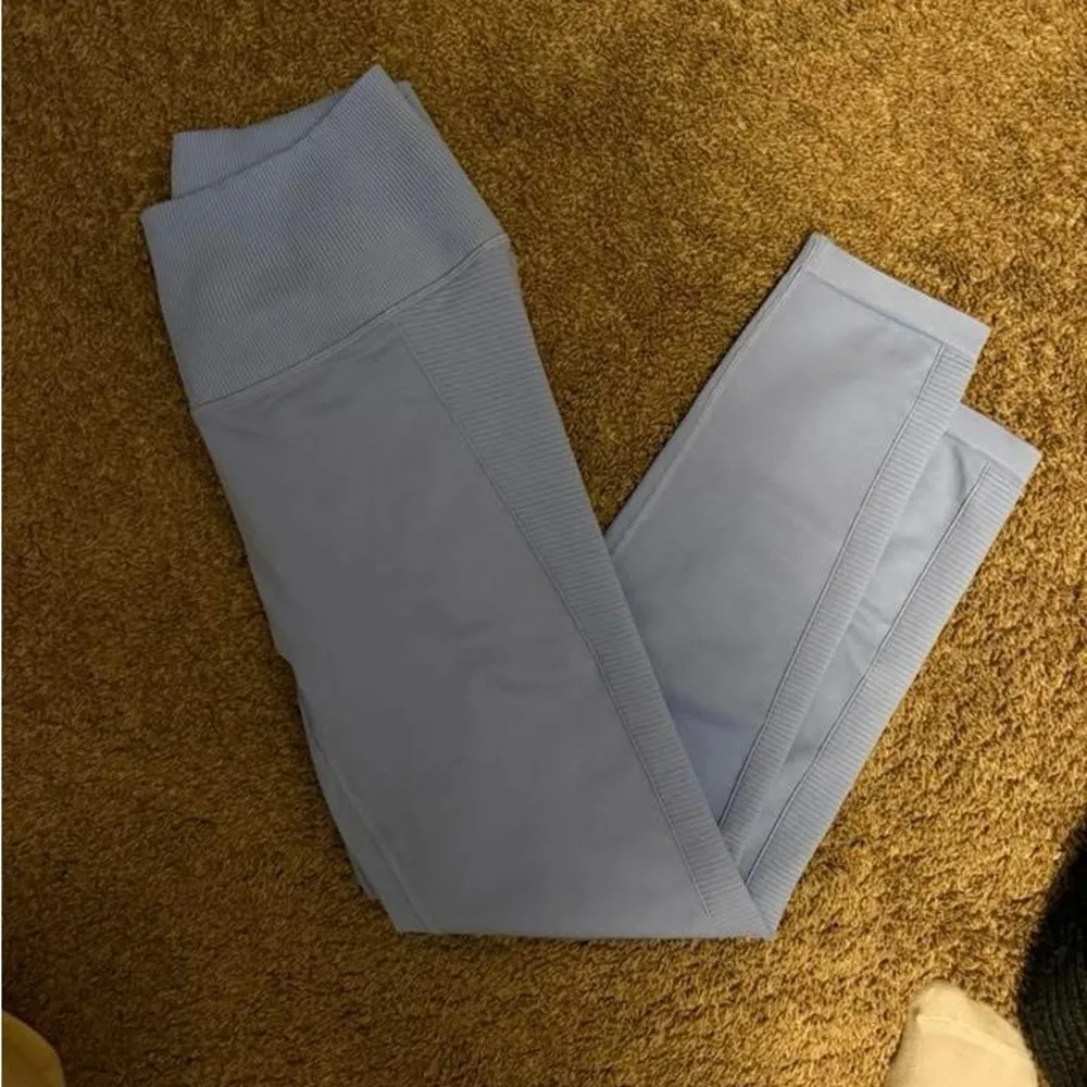 Aerie seamless 7/8 leggings - Image 2