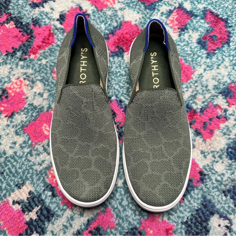 Rothy’s The Slip On Sneaker in Green Safari Retired Print Size 7.5 - Image 4