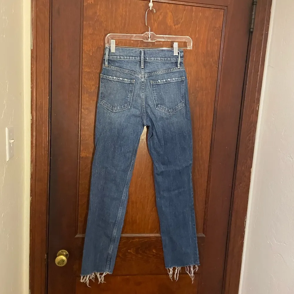 FRAME Le Sylvia Slender Straight Raw Hem Jeana - Image 3