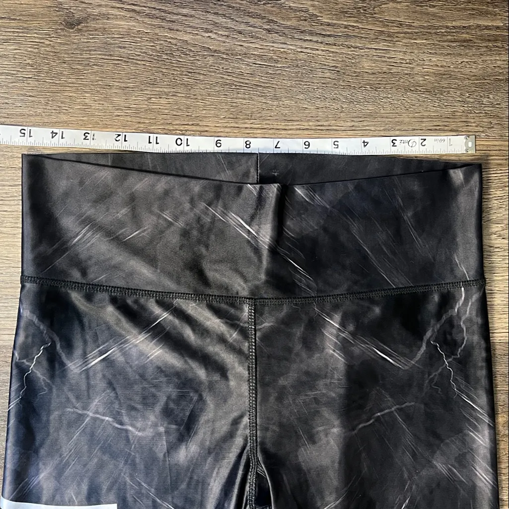 NFL Raiders Football Black and Gray Leggings Size Medium - Image 8