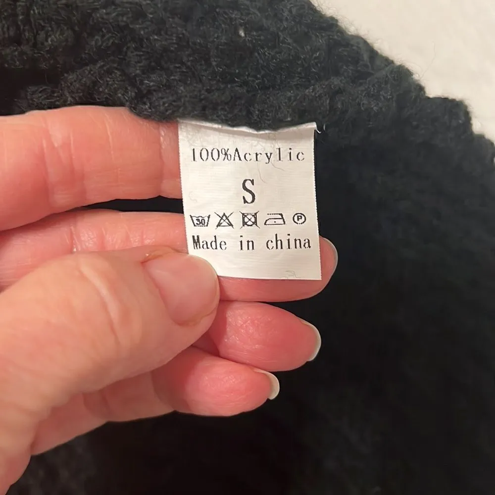 Black size S pullover button accent cowl neck sweater no fading or pilling EUC - Image 4