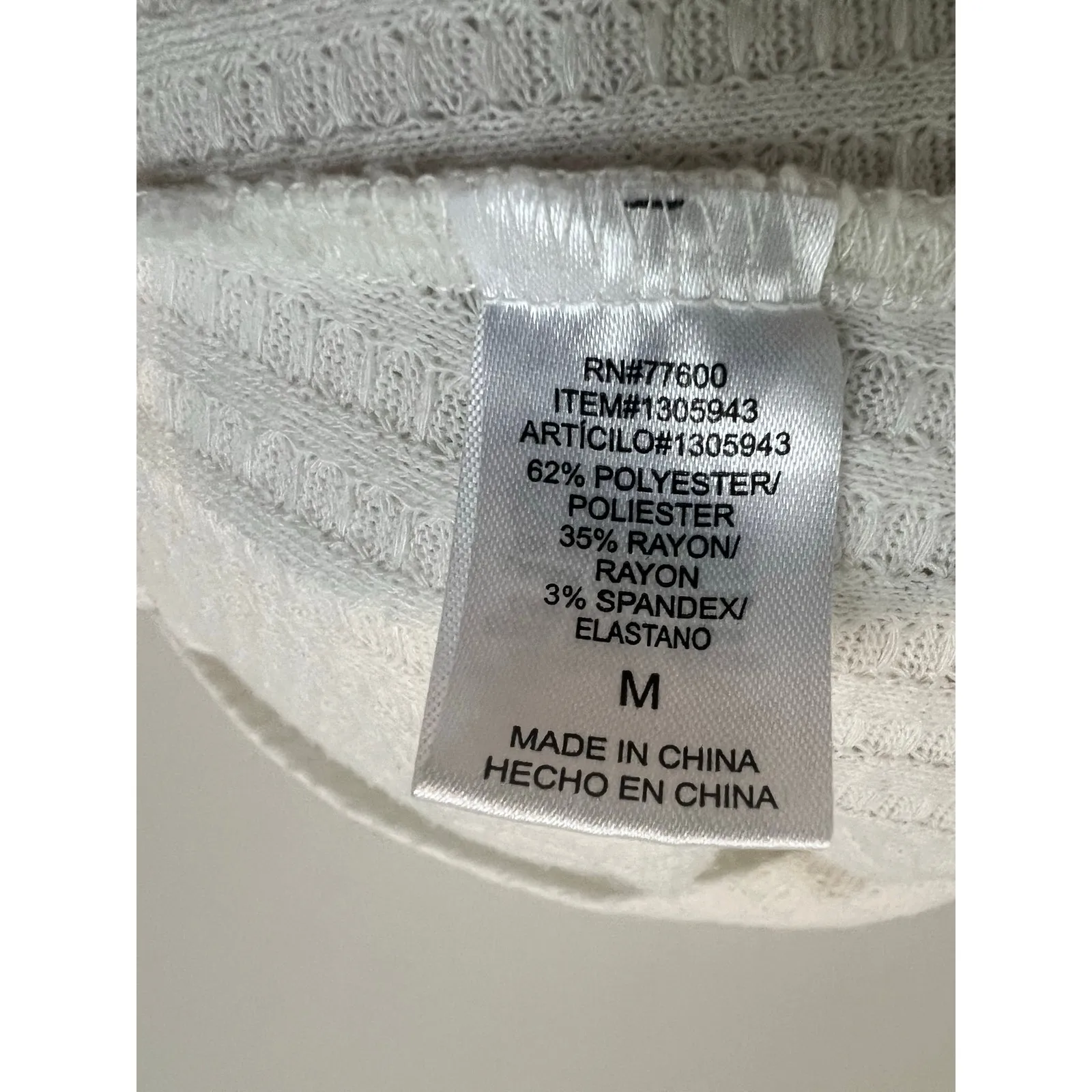 Chaser  Long Sleeve Henley Pullover Sweater Medium - Image 7