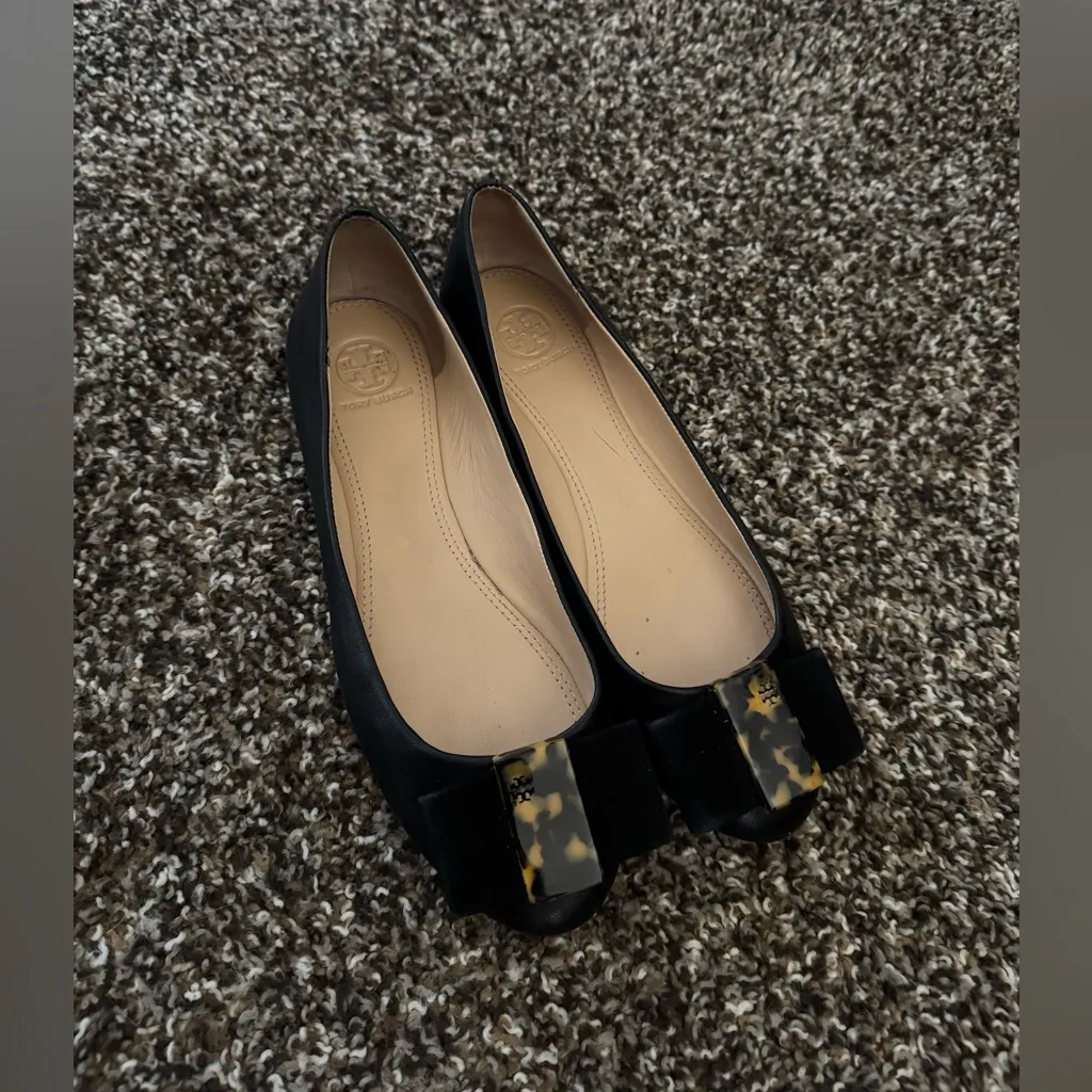 Tory Burch Chase Tortoise shell bow Ballerina flats size 7.5 soft leather - Image 2