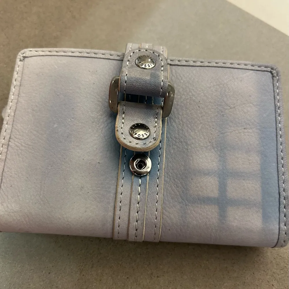 FOSSIL Elegant Blue and Gray Wallet- A Beauty - Image 5