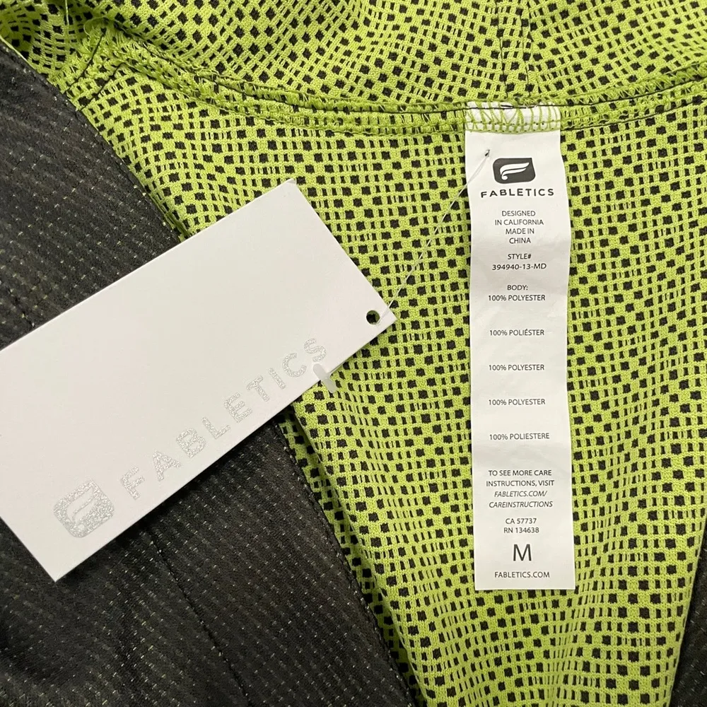 NWT FABLETICS Burnside Shrug Size M - Image 5