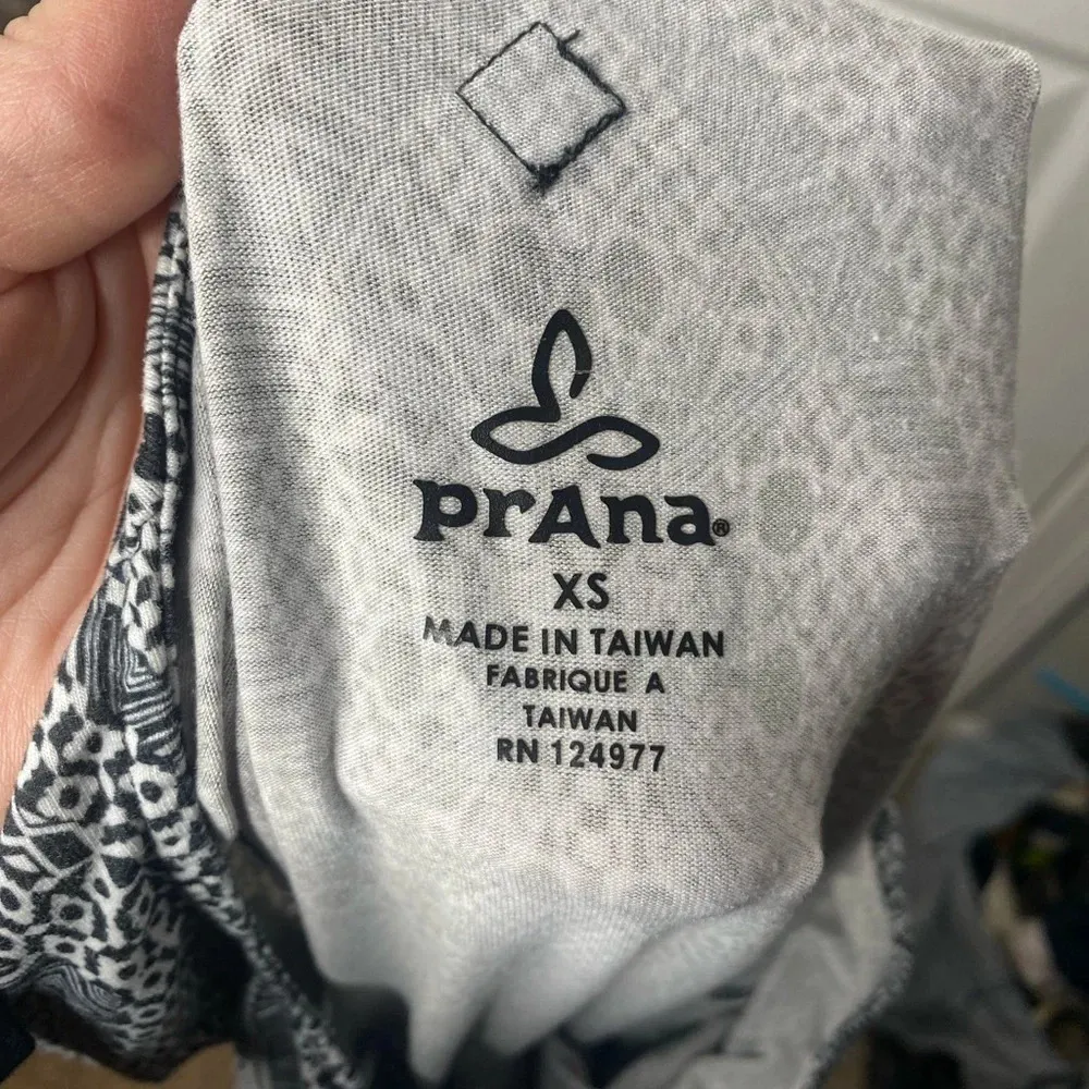 PRANA Black‎ White Aztec Wrap Style Short Sleeve Fit Flare Mini Dress Size XS - Image 3