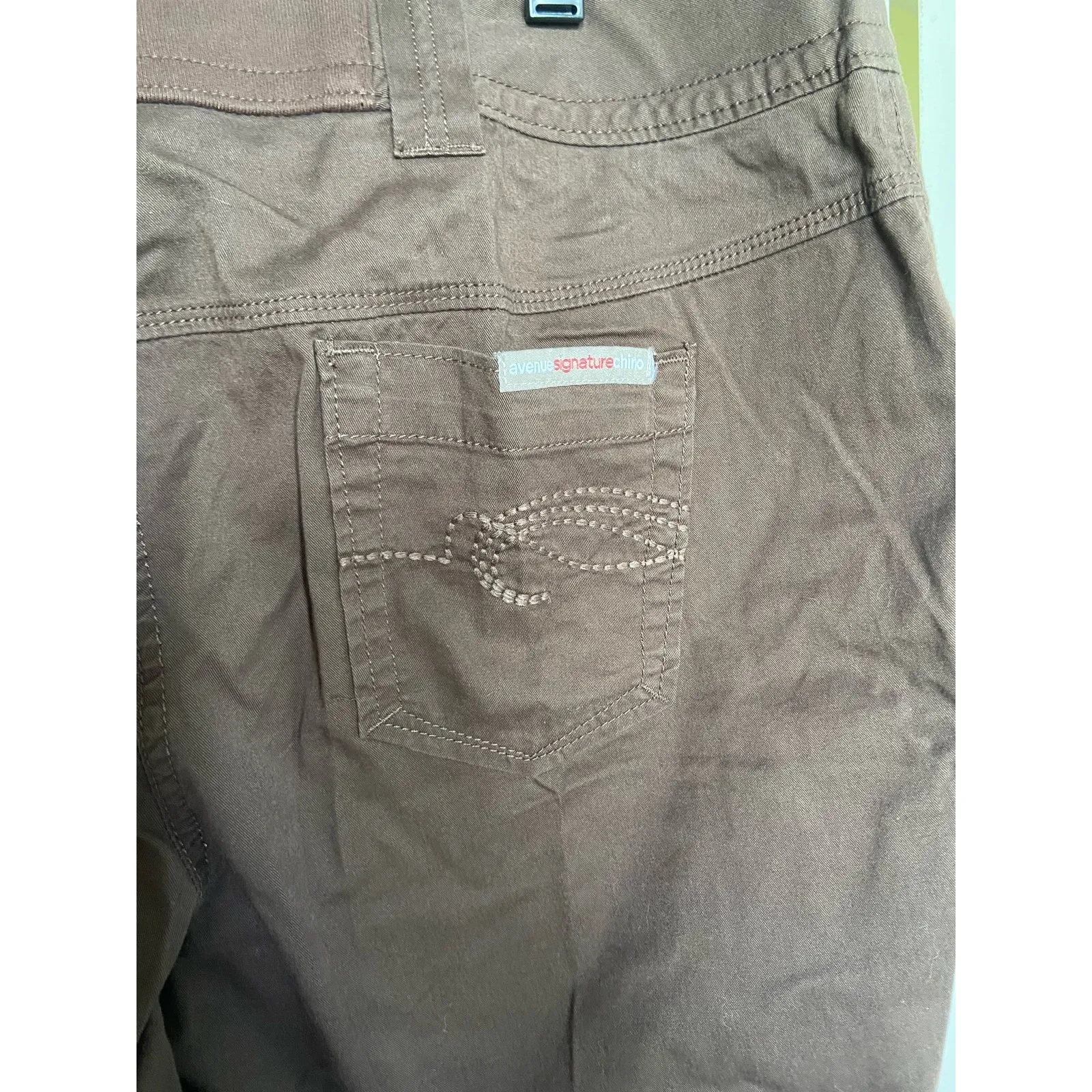 Avenue Womens Pants Size 18‎ Comfort Waist Signature Chino Chinos Brown NEW - Image 9