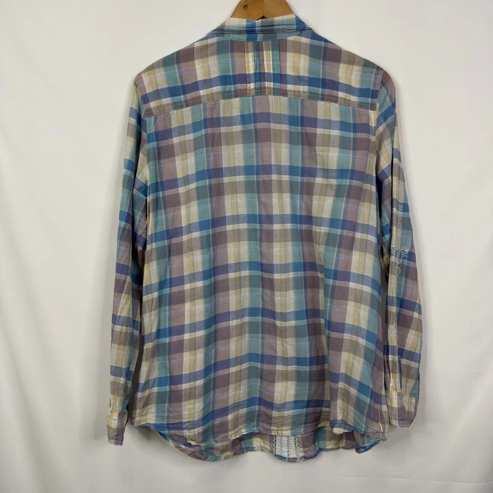 JOHNNY WAS 3J Workshop Embroidered Plaid Button Down Shirt Women's Size M - Image 6
