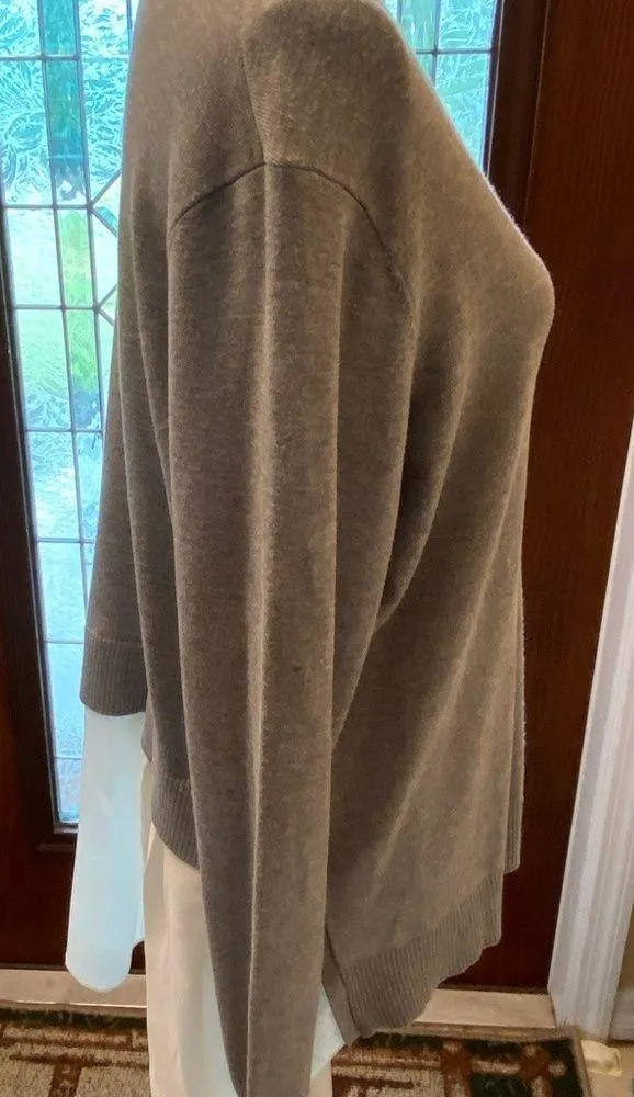 Adrianna Papell Heather Grey & White long Sleeve VNeck Sweater - Image 5