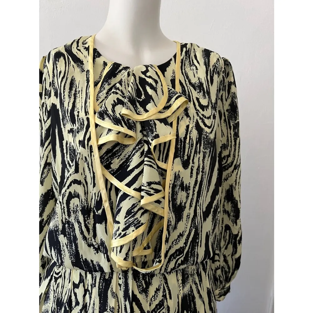 Vintage 80s yellow black brushstroke avante garde high neck ruffle button dress Size M - Image 3