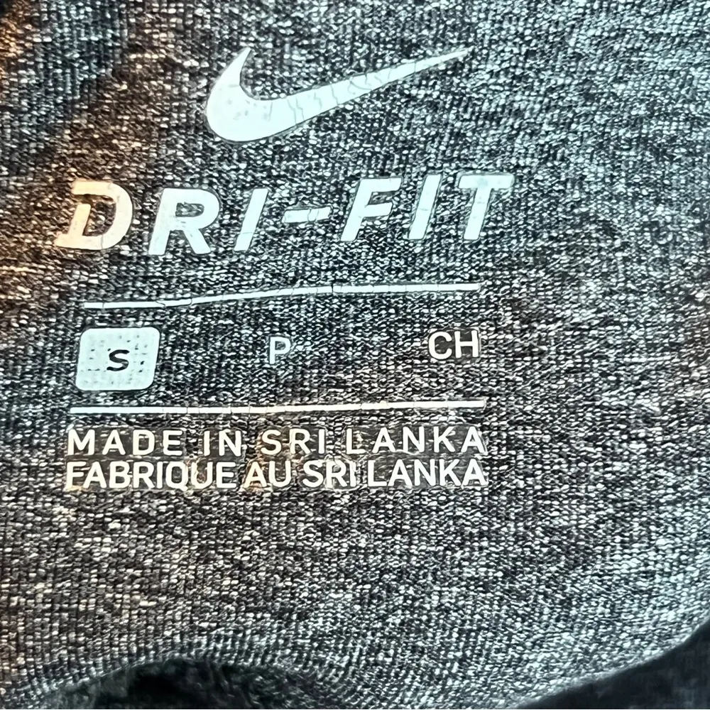 Nike Dri-Fit Mid Rise Size Small Gray Leggings One Legend Pant Waistband… - Image 7