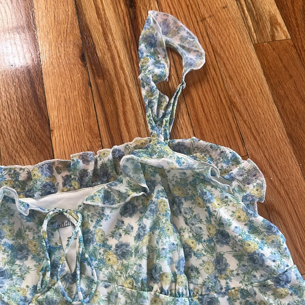 Women's Scoop Neck Chiffon Flutter Tank Top
- Wild Fable™ Green Floral XL target - Image 8