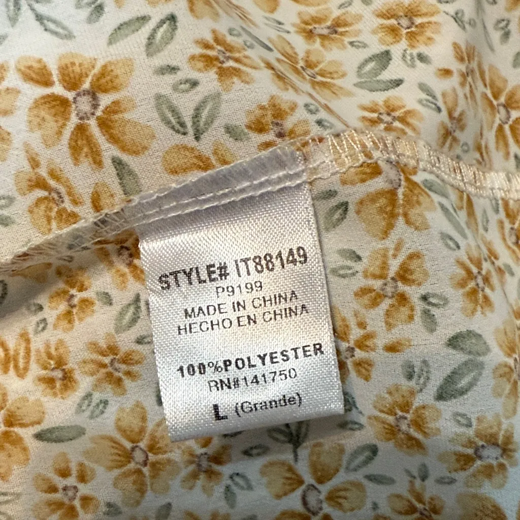 Orange Creek Crema Floral Smocked Short Sleeve Blouse Size L - Image 2