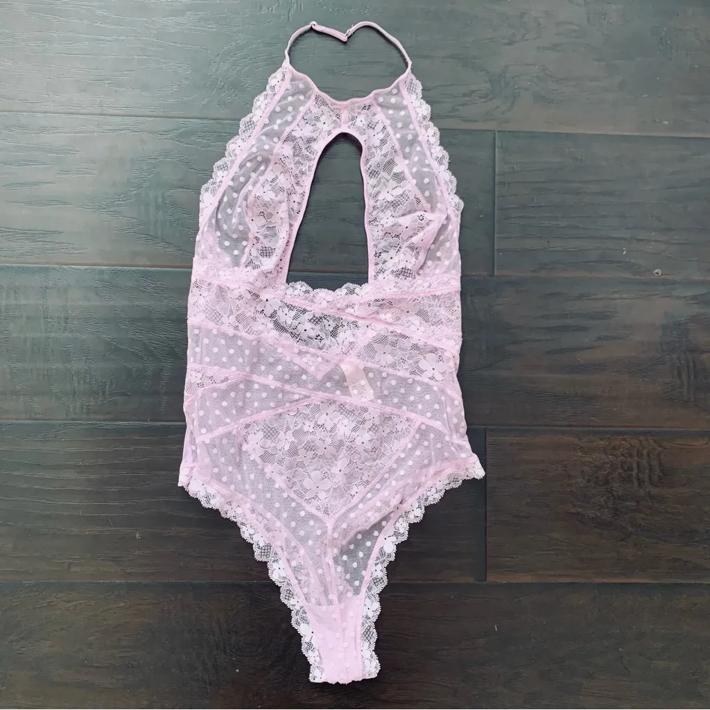Victoria’s Secret Light Purple/Pink Sexy Cutout Lace Halter Bodysuit Lingerie - Image 3