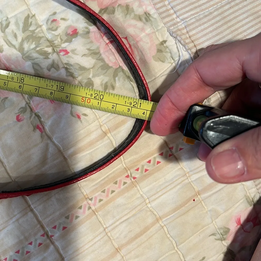 Gucci vintage crossbody bag black with red trim. Beautiful inside has wear shown - Image 10