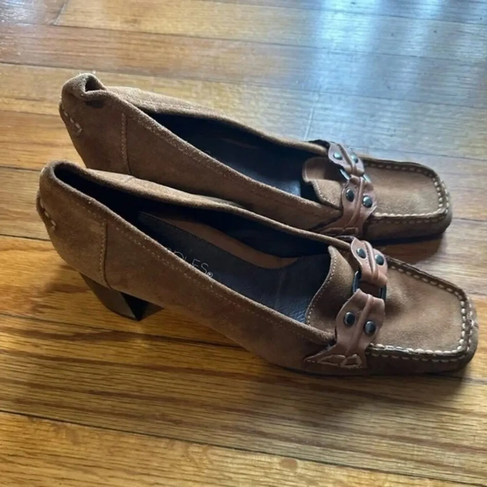Aerosoles Brown Suede Heeled Loafers – Size 5.5 - Image 9
