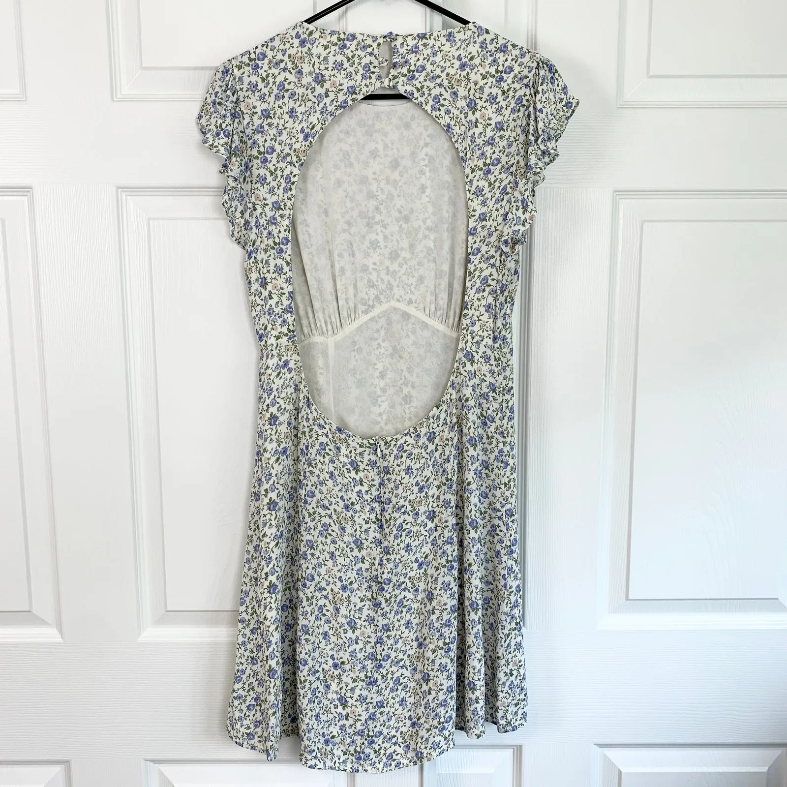 Reformation Idalia Ruffle Flutter Sleeve Cutout Open Back Floral Mini Dress 12 - Image 7