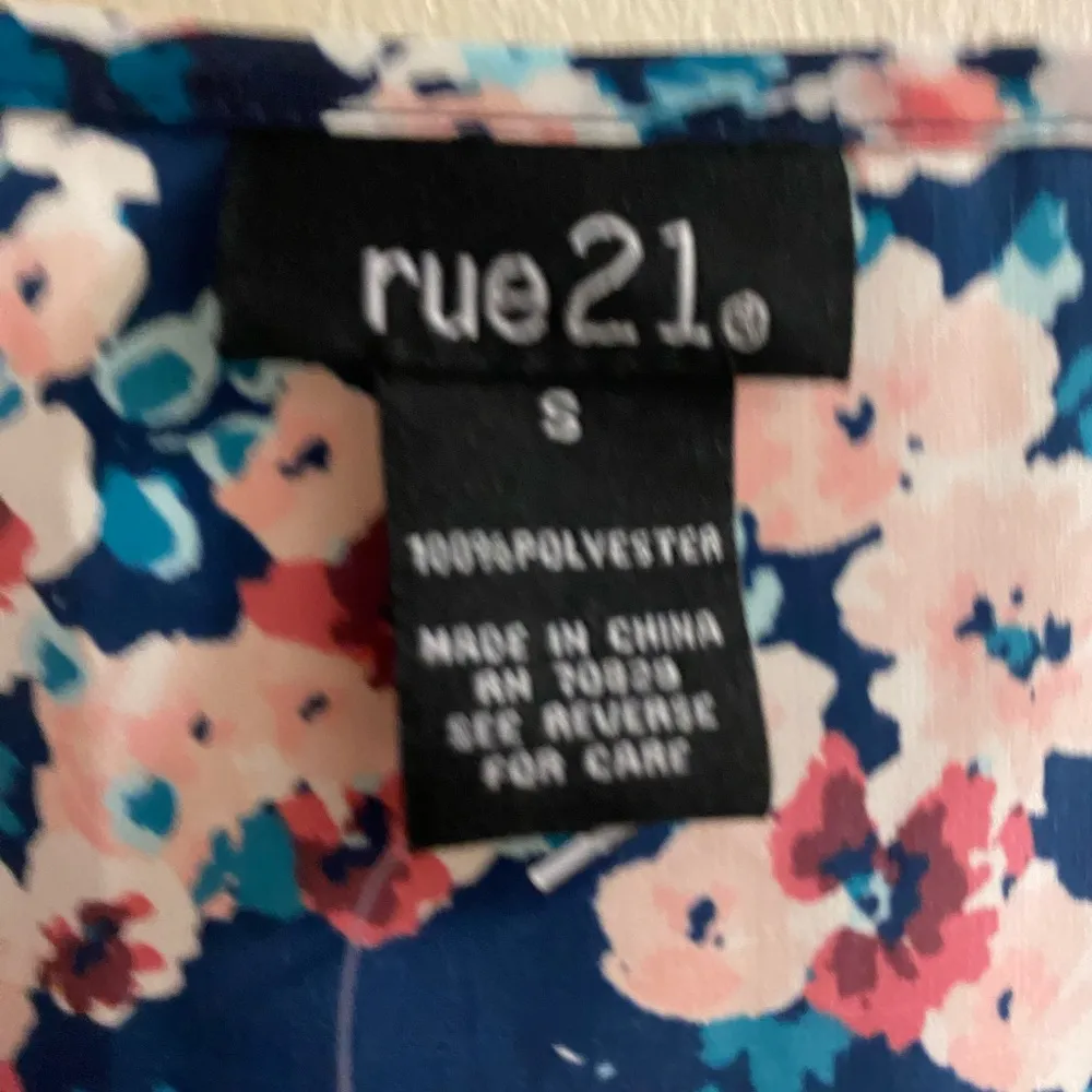Rue 21 Women’s Dress S Small Floral Pattern Navy Blue Pink Red V Neck Bust 34” - Image 2