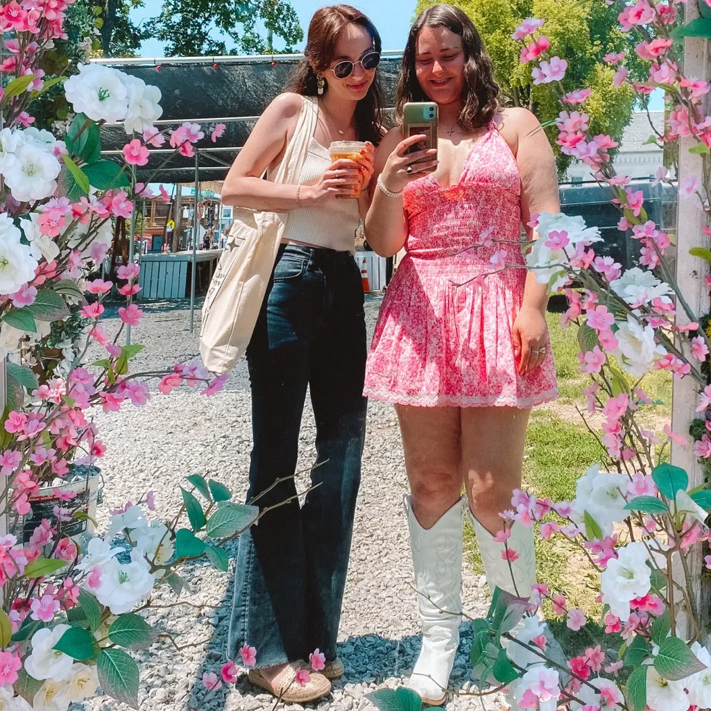 American Eagle Super Hi-Rise Flare Jean 000 Short - Image 7