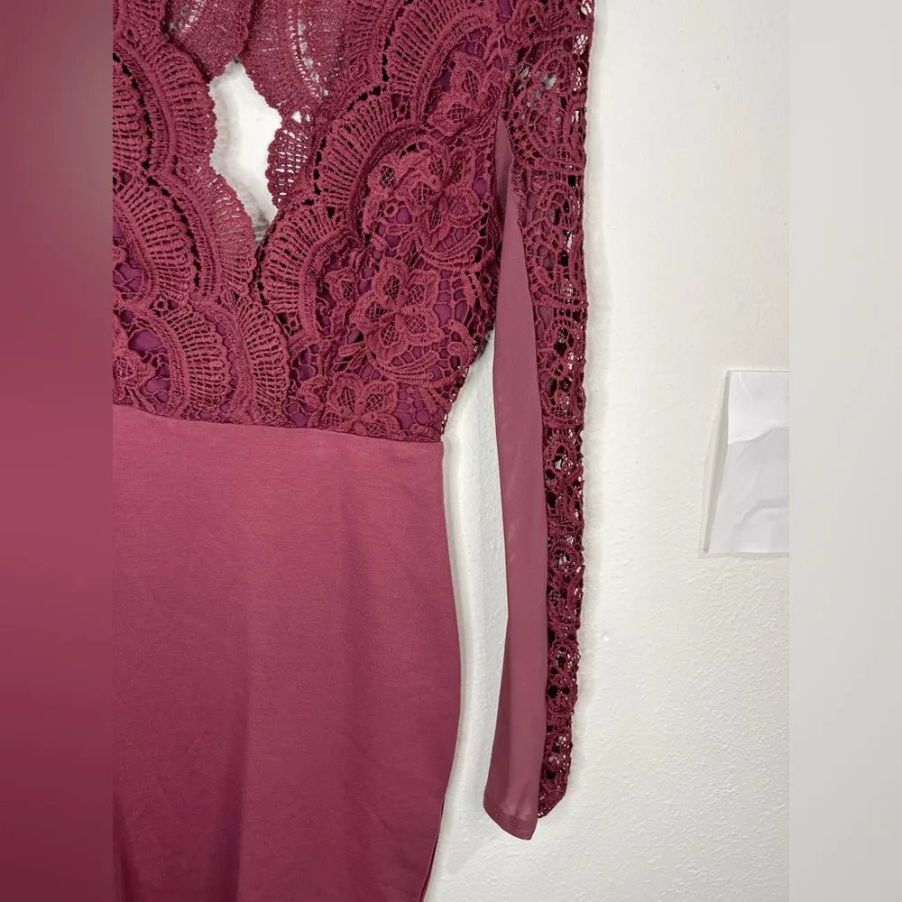 Chic Haute Monde Burgundy Crochet Lace Bodycon Dress Long Sleeve Size Small 33” - Image 7
