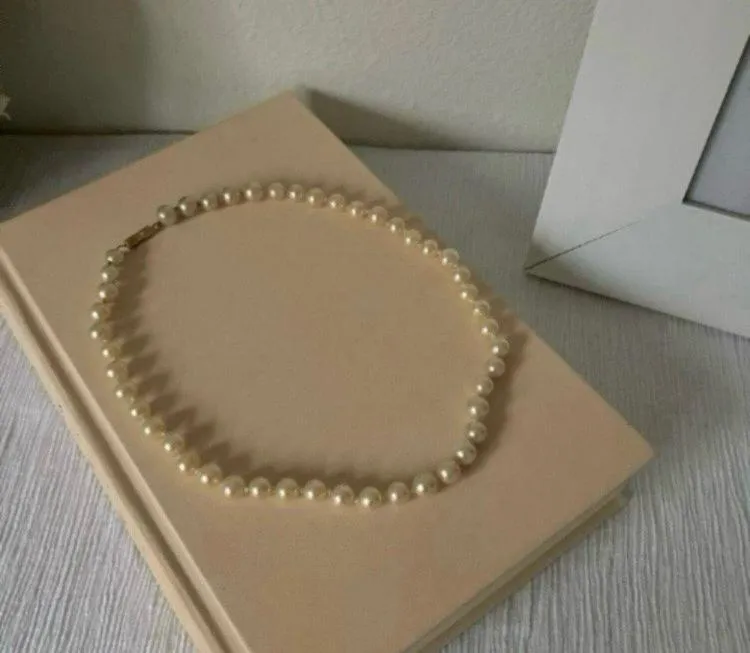 Champagne Pearl Ivory Short Necklace Vintage “Zionne” Twist Clasp Bauble Jewelry White - Image 3