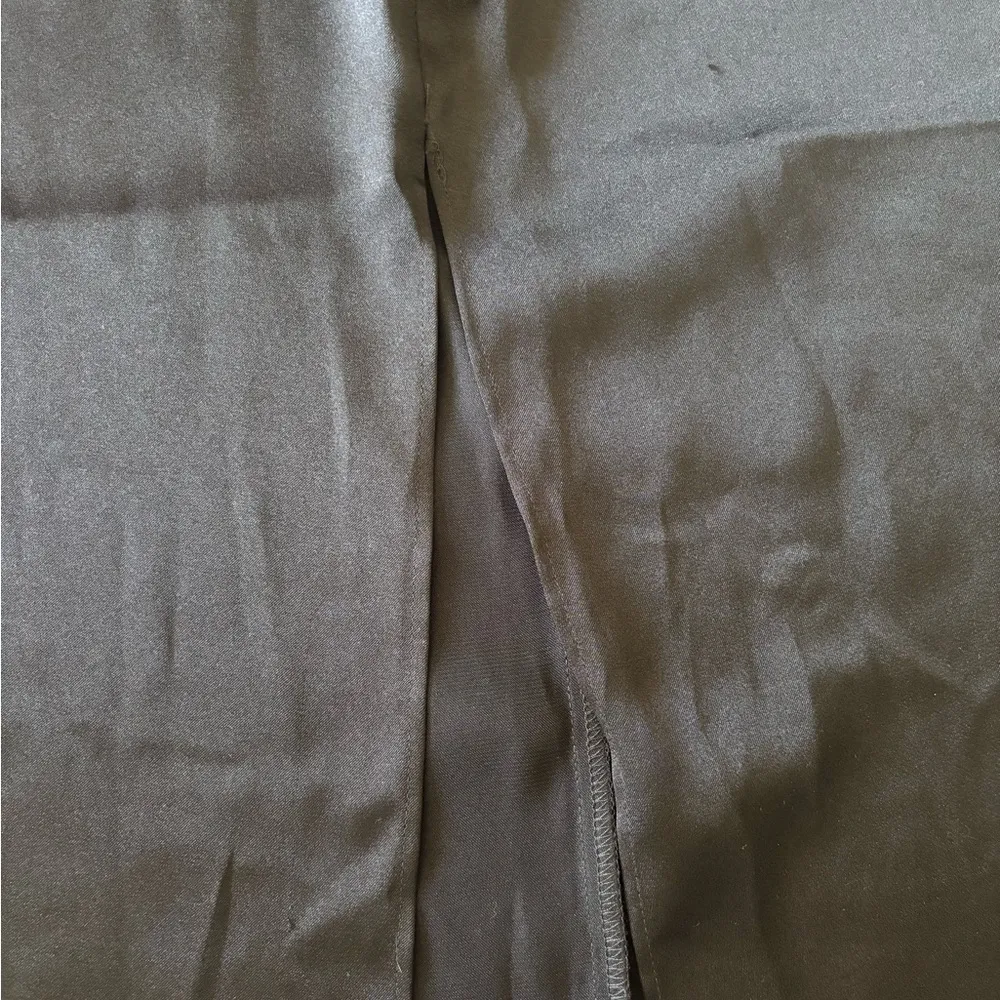 express black satin midi dress with twist front detail and front slit - Image 7