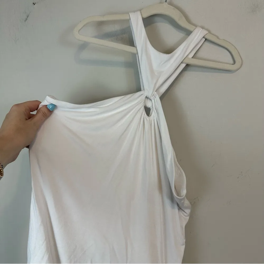 Bailey 44 | White Keyhole Halter Neck Blouse Size Medium - Image 2