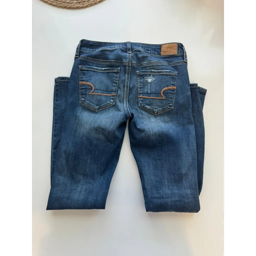 AE 2 Mid Rise‎ Dark Wash Distressed Trim Skinny Jeans American Eagle Sz 2 - Image 8