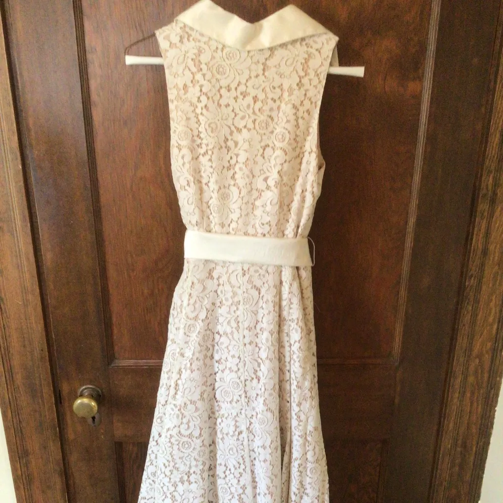 For Nordstrom by Eliza J Cream Lace Dress nude satin lining sz 2 - Image 9