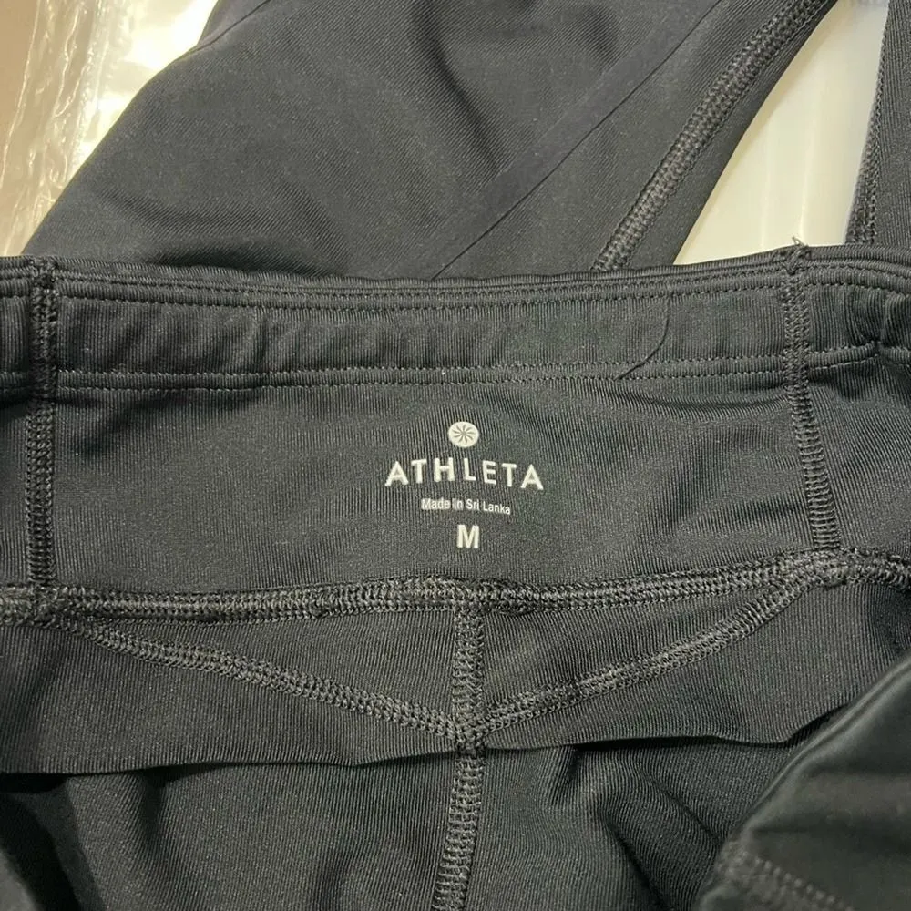 Athleta Stride Capri Leggings Black Reflective Accents Size M Athleisure - Image 8