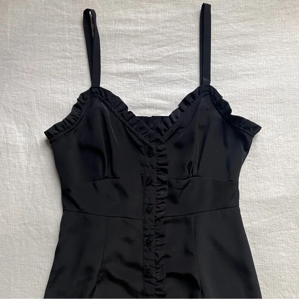 black button down sweetheart ruffle cami midi dress XS - Image 2