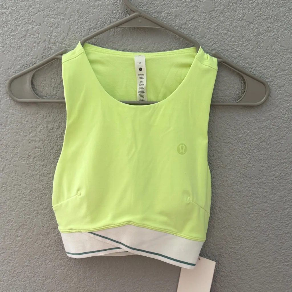 Lululemon V-Waist Tennis Crop Tank size 2 in faded zap, white and rip tide - Image 3