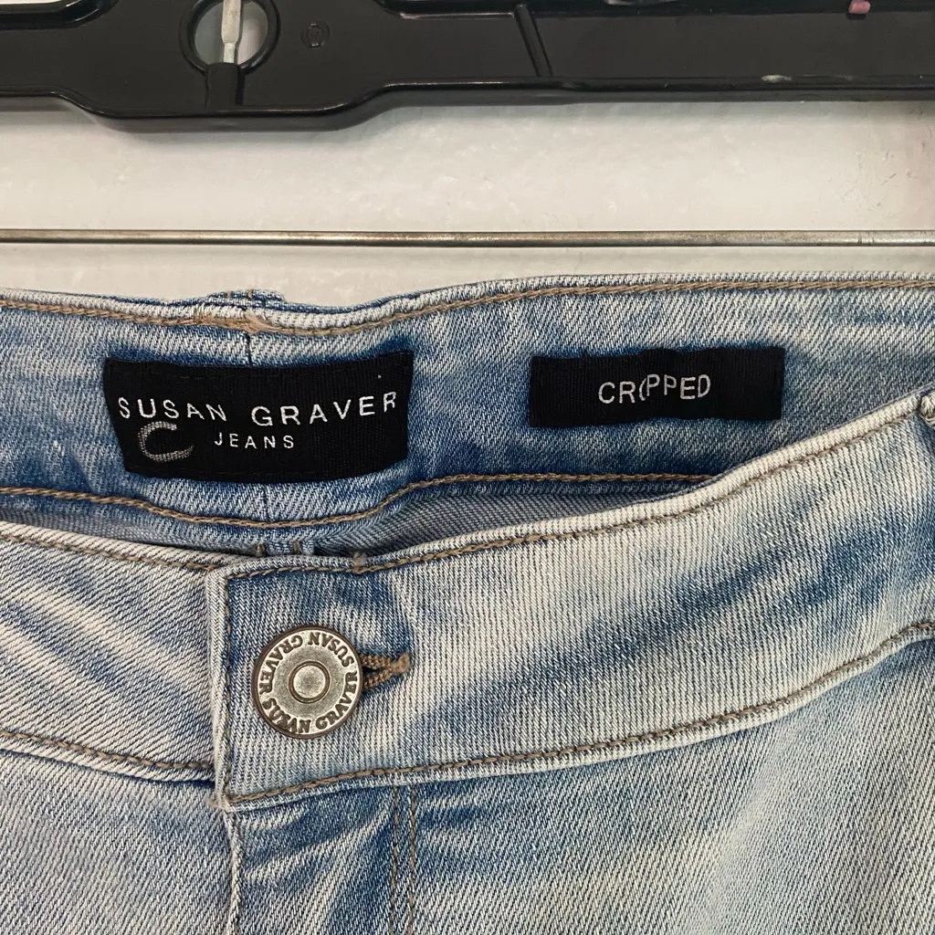 New with tags Susan Graver Soft Blue Cropped Jeans - Image 2