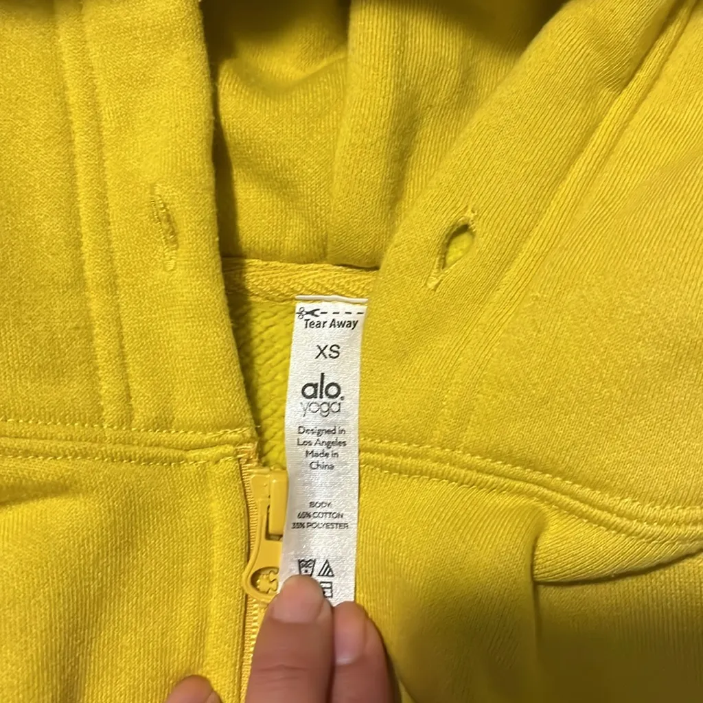 Alo yoga cropped hoodie - Image 3