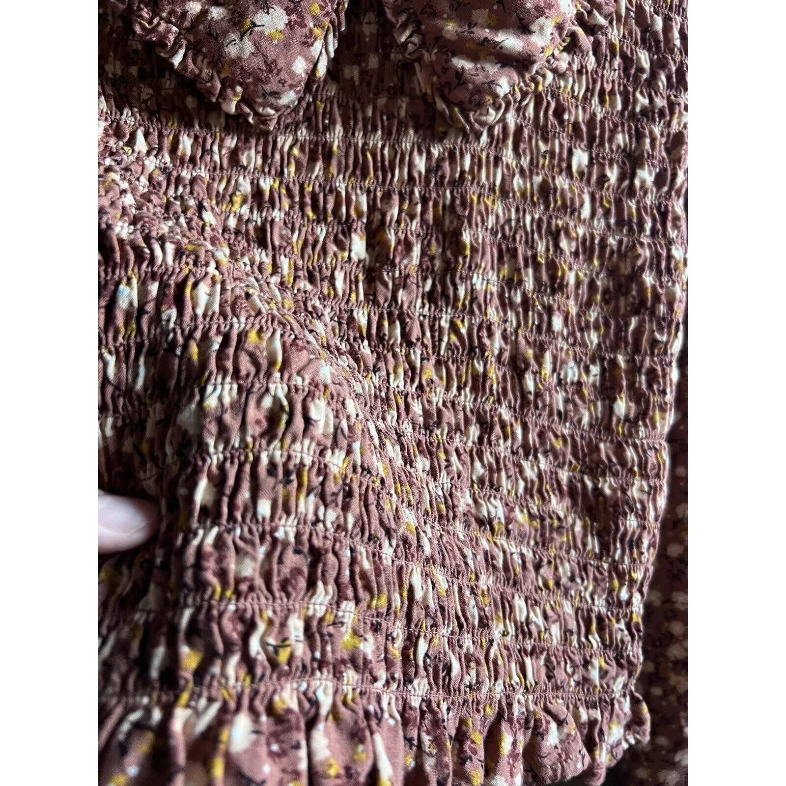 Rabbit Rose Shirt Peter Pan Colar Sz Medium Orange Floral Flare Sleeves Stretch - Image 4