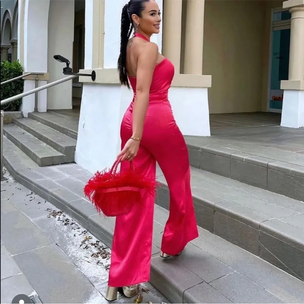 Zara SATIN EFFECT CUT OUT DETAIL HALTER WIDE LEG JUMPSUIT RED SIZE L NEW - Image 3