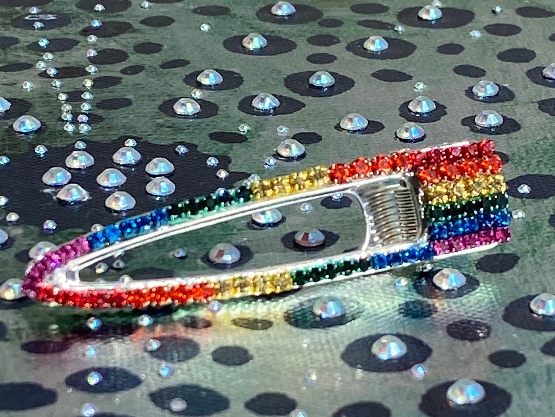 New Rainbow HairClip  - Image 2