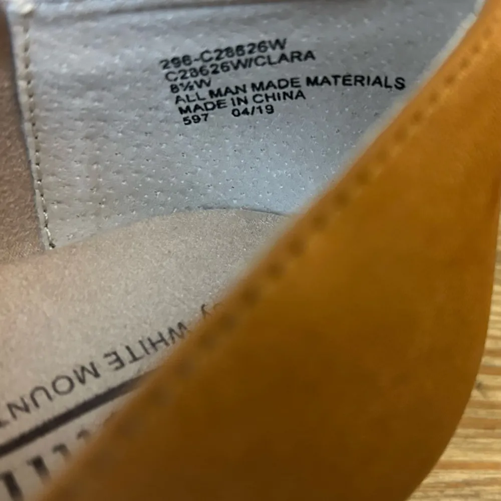 Cliffs by White Mountain - Image 9