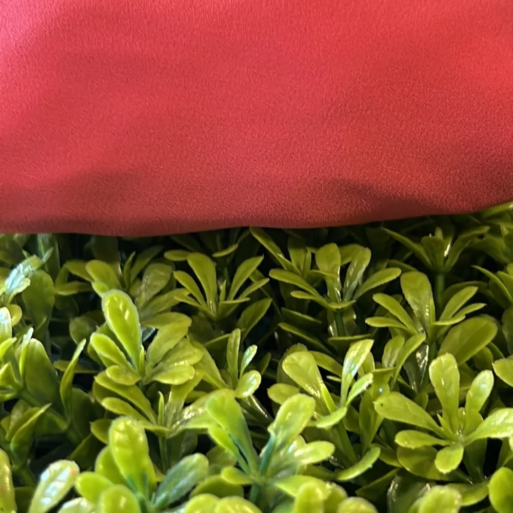 Olivaceous Size small top •  - Image 12