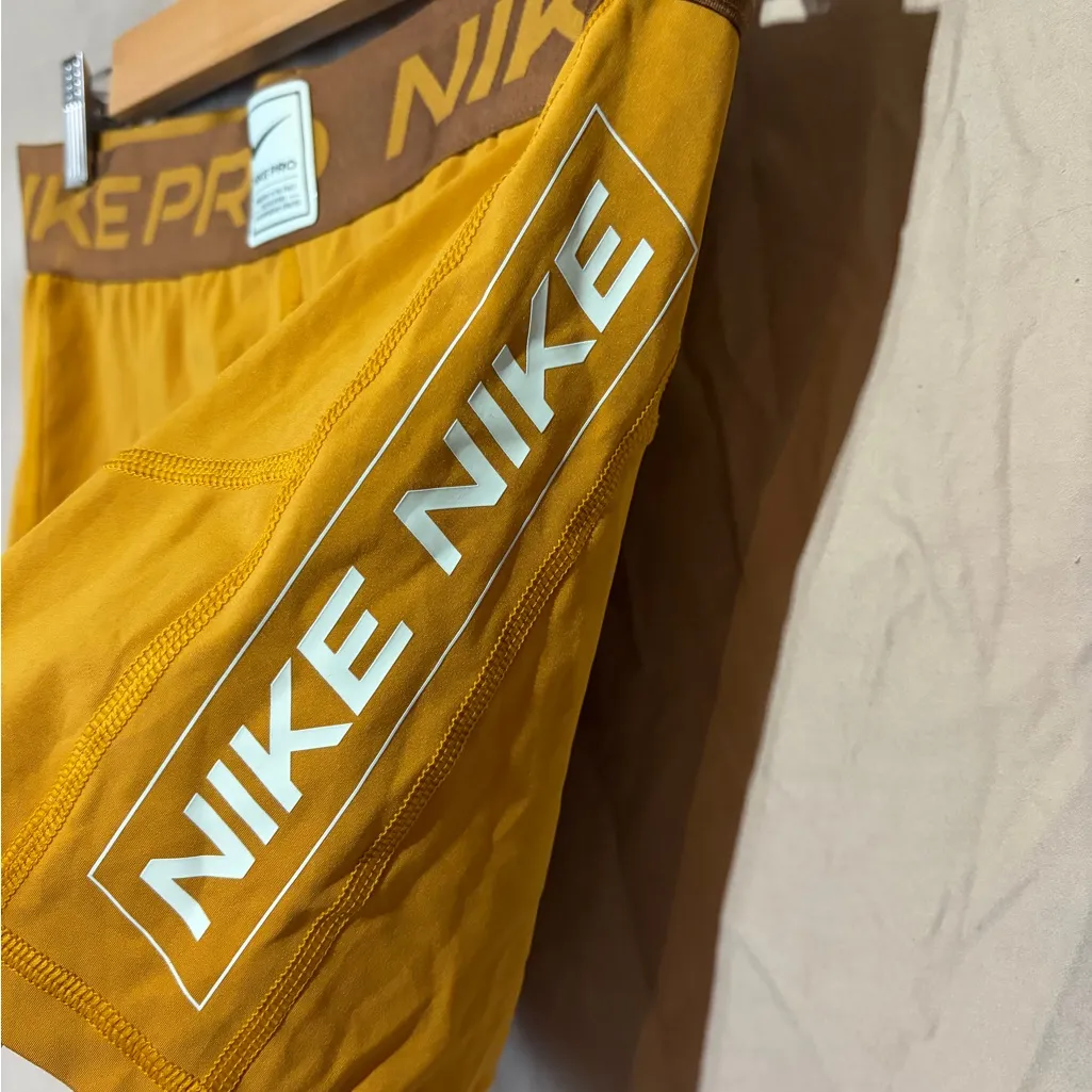 Nike Pro Women's Training Shorts DQ5599-727 Gold Suede Ale Brown - Image 3