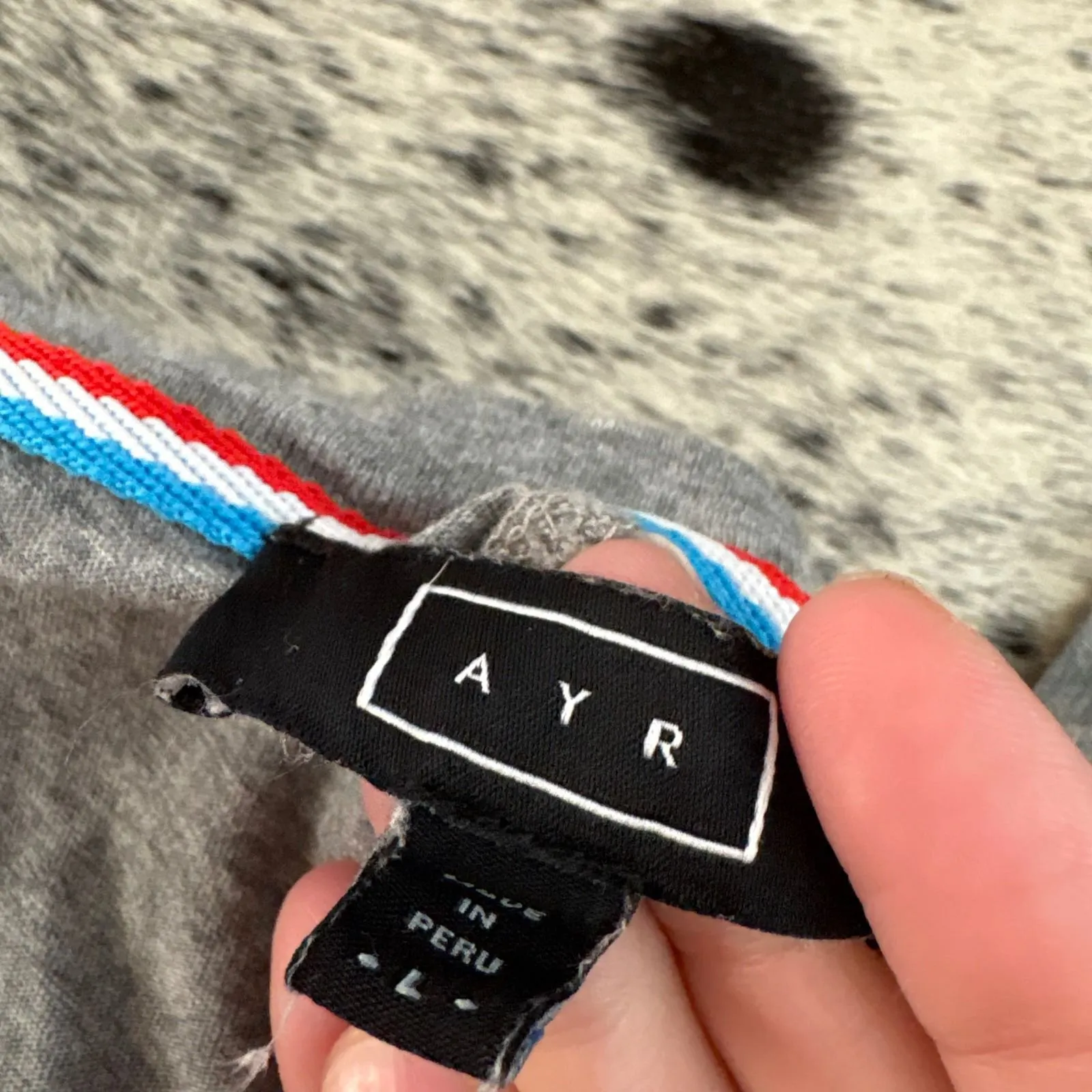 AYR The Vito Short Sleeve V-neck T-shirt in Gray Minimalist Basic Women Large - Image 3