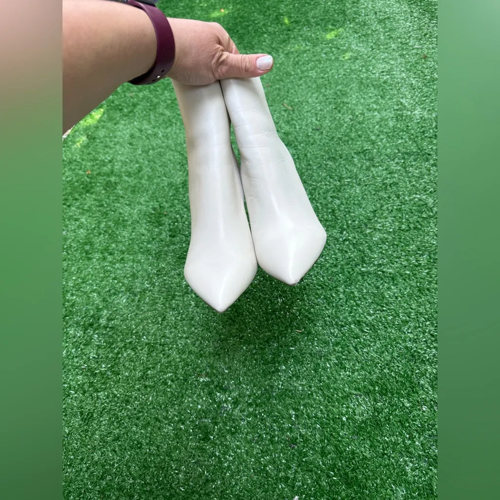 Marc Fisher Glorify Leather Pointed Toe Zipper Boots Off White Women's Size 9 - Image 9