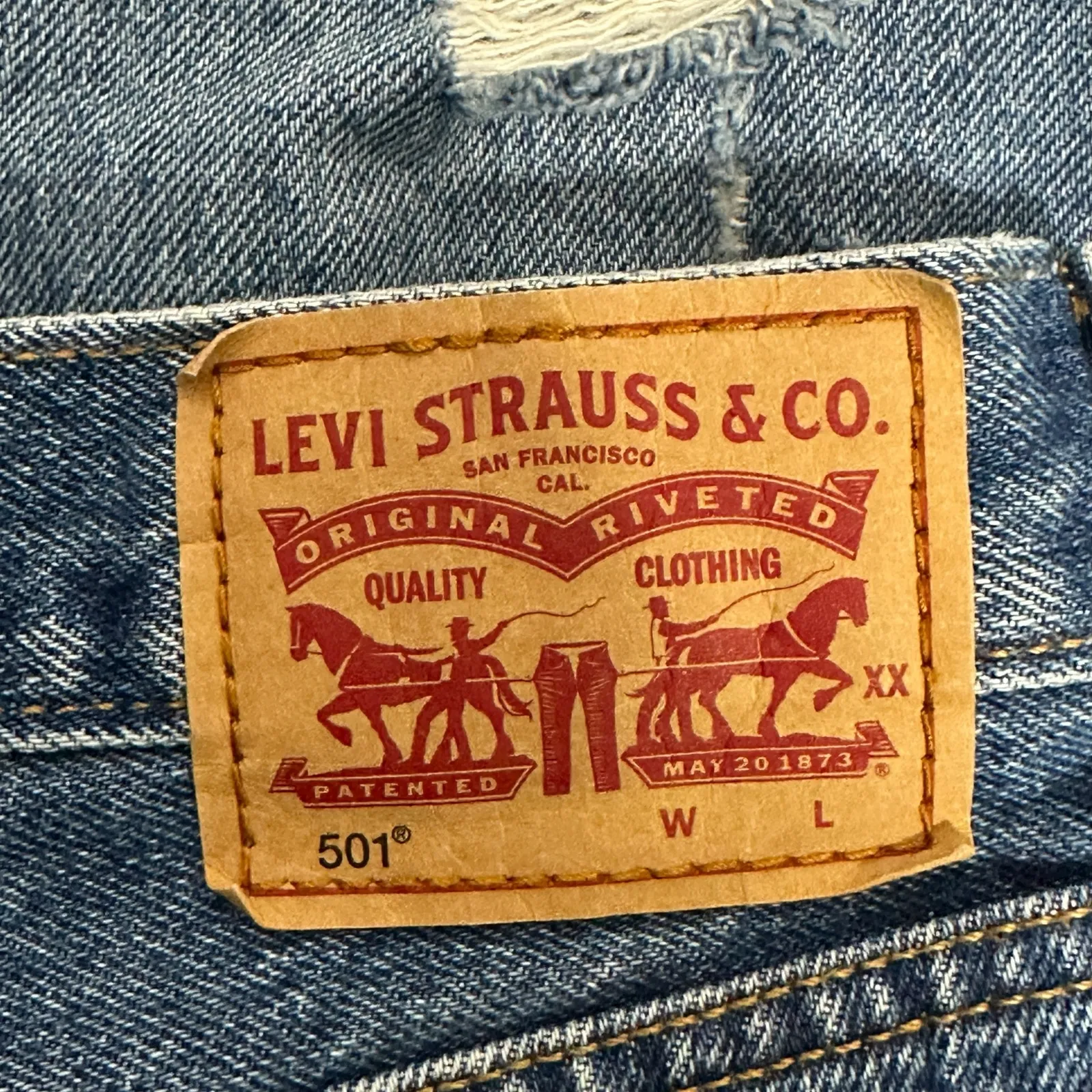 Levi’s 501 Jeans Womens 31 Medium Wash Distressed Rigid High Rise Grunge Y2K - Image 5