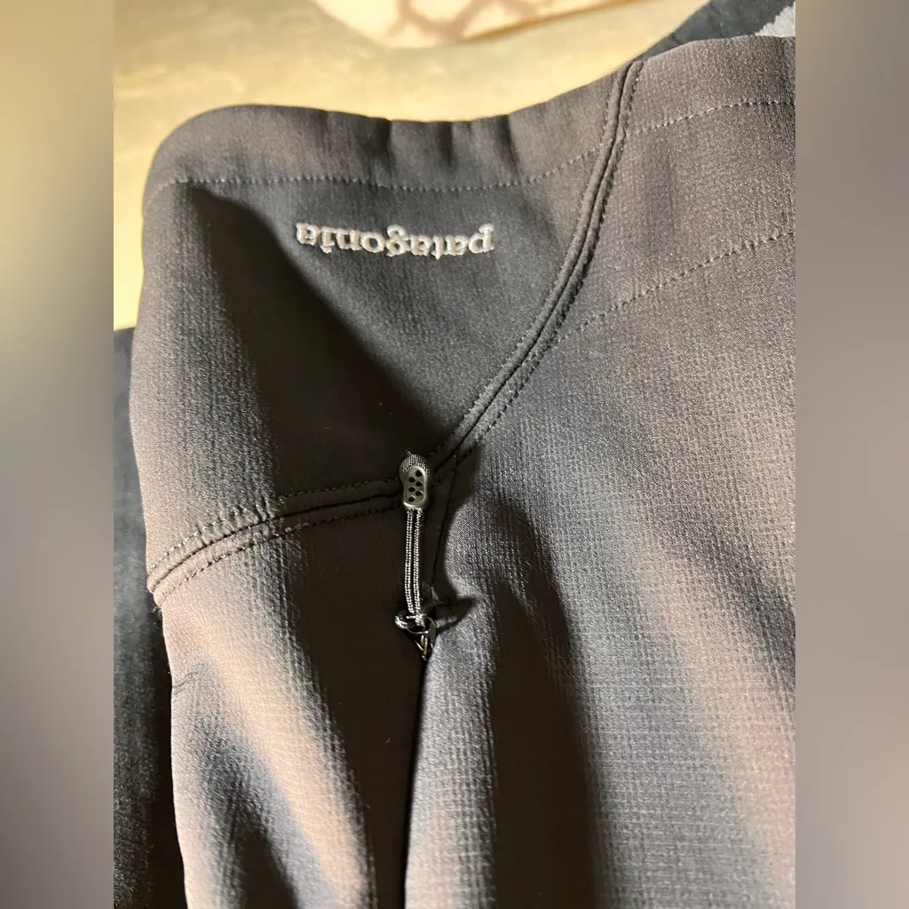 Patagonia Women's Soft Shell Black Ski Jacket M
Full zip - Image 4