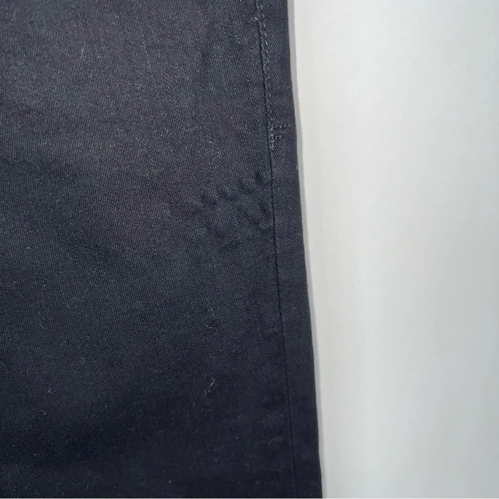 Black Le Skinny de Jeanne in Film Noir Wash Size 27 Rise 8.5” - Image 11