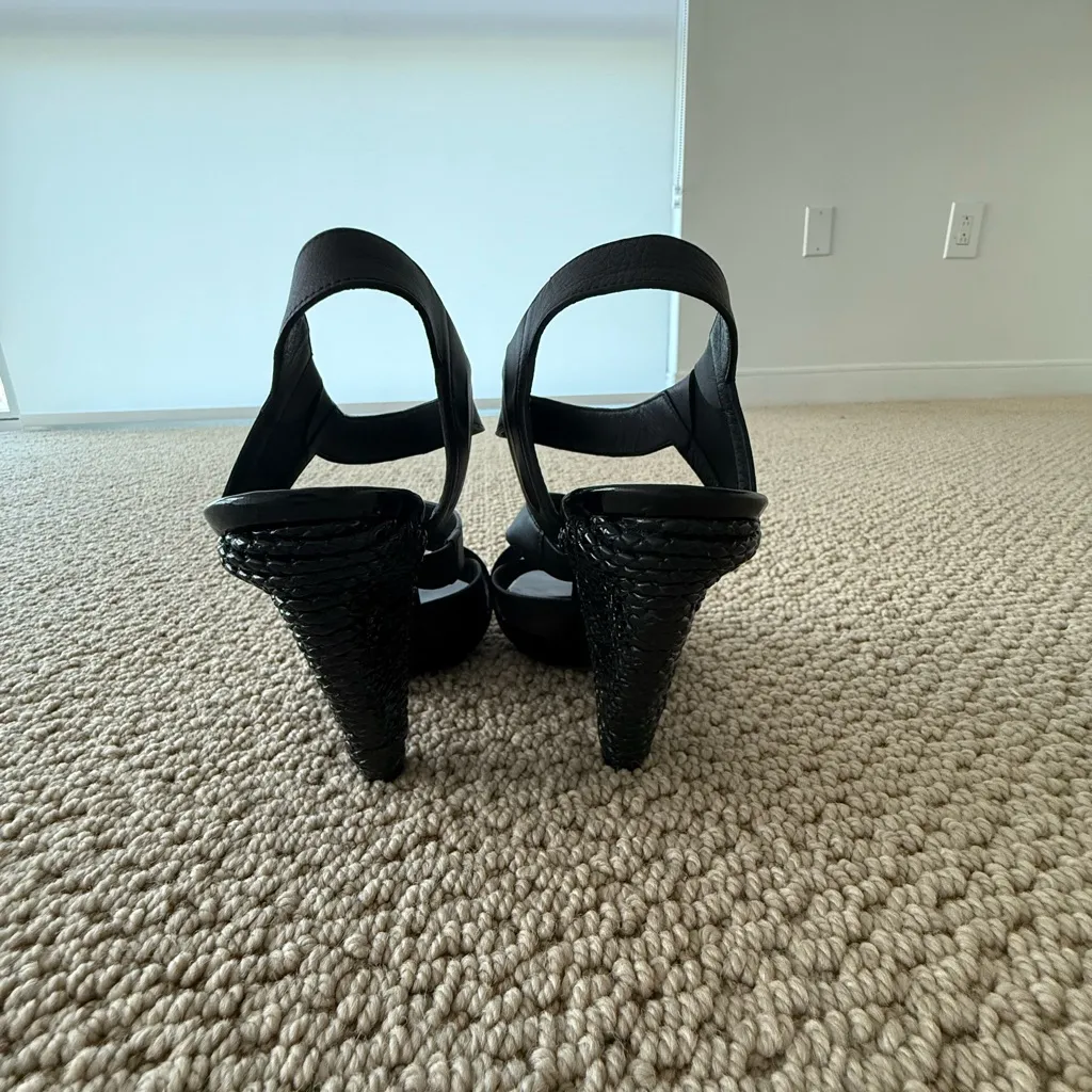 Bottega Veneta Heels - Image 6